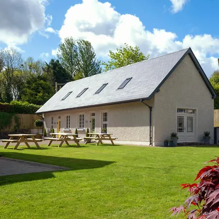 Holiday home The Garden Of Warren Boutique *